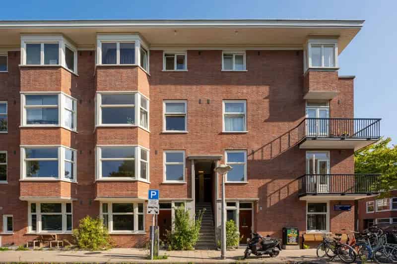 Appartement te koop Rivierenbuurt 49m2 2 slaapkamers balkon