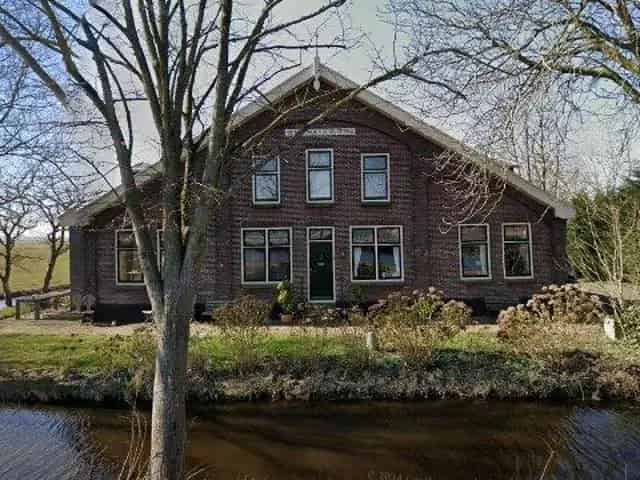 Te Huur: Ruime Boerderijwoning Landsmeer Noordhollands Kanaal