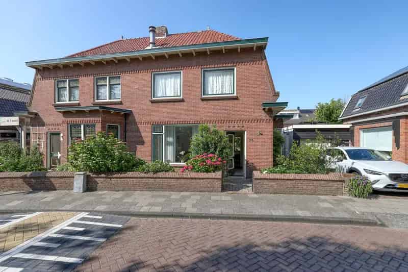 Jaren 30 Tweekapper Maasdijk Ruime Tuin Twee Badkamers