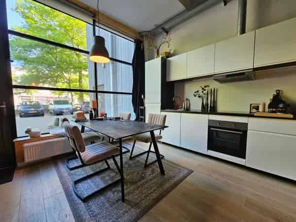 Compacte Loft Breda Centrum: 45m2, Vide Slaapkamer