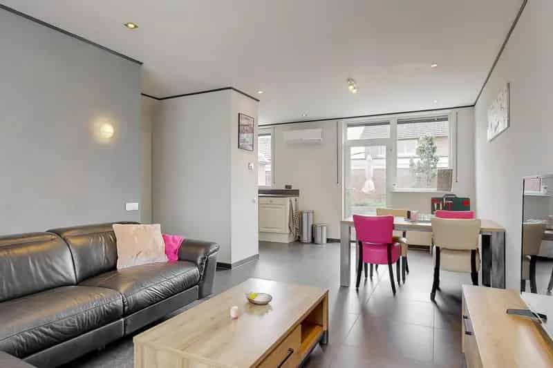 Te Koop Swalmen 4 Slaapkamers 2 Onder 1 Kapwoning Garage Tuin