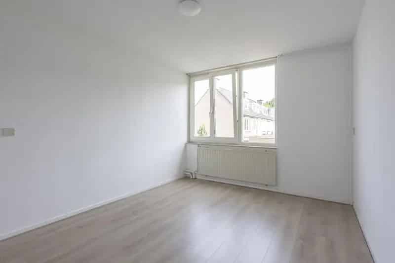 4 Slaapkamers Familiewoning Heerlerbaan