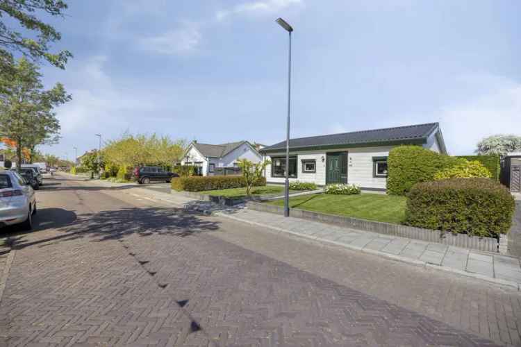 Vrijstaande Bungalow te koop s Gravenpolder