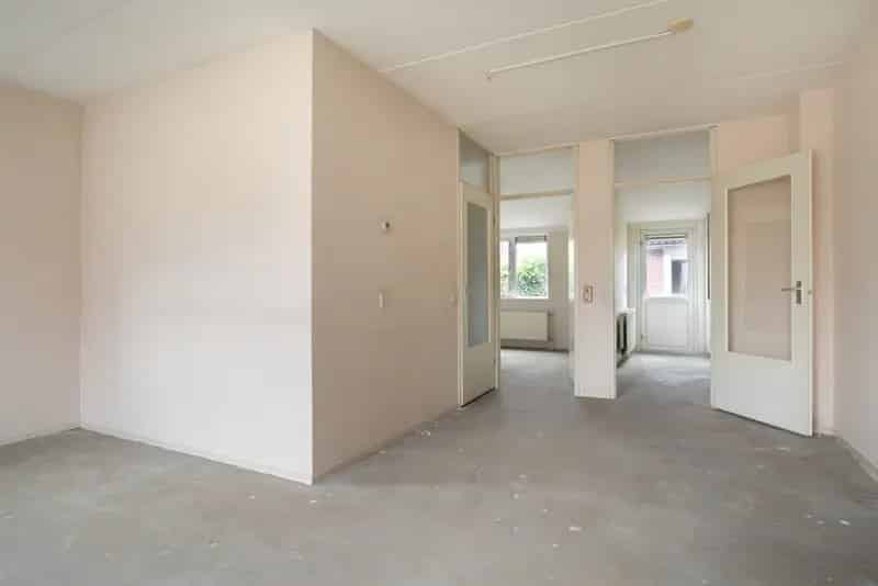 Tussenwoning Borculo: Slaapkamer en Badkamer Beneden