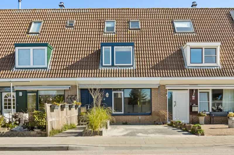 Ruime Tussenwoning Nabij Recreatieplas Bovenwater Lelystad