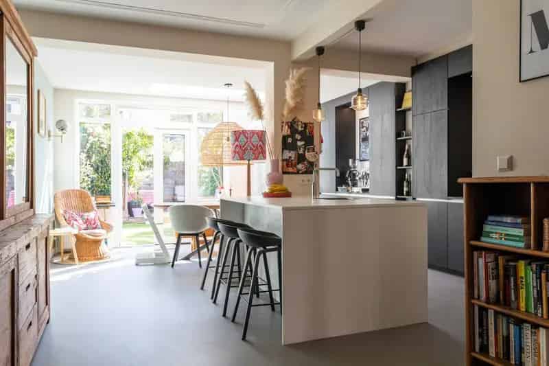 Huis te Koop Den Haag Bloemenbuurt 5 Slaapkamers 2 Badkamers