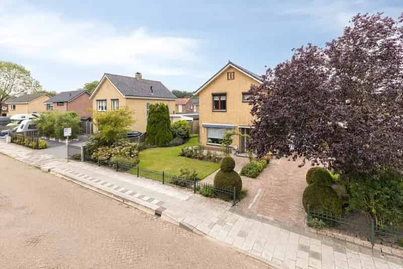 Ruime Vrijstaande Woning Moerdijk Garage Carport Hobbyruimte