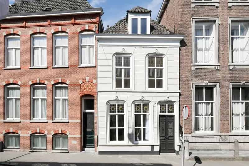 Herenhuis Museumkwartier Den Bosch 4 slaapkamers serre kelder