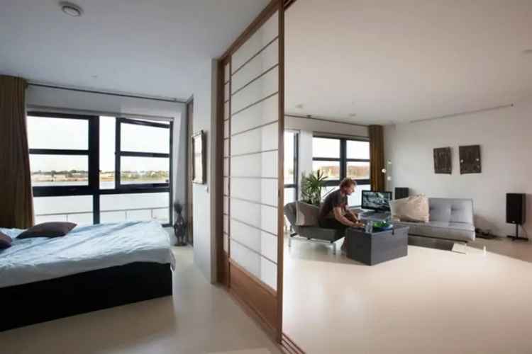 Prachtig 2 Kamer Appartement Met IJ Uitzicht Te Huur