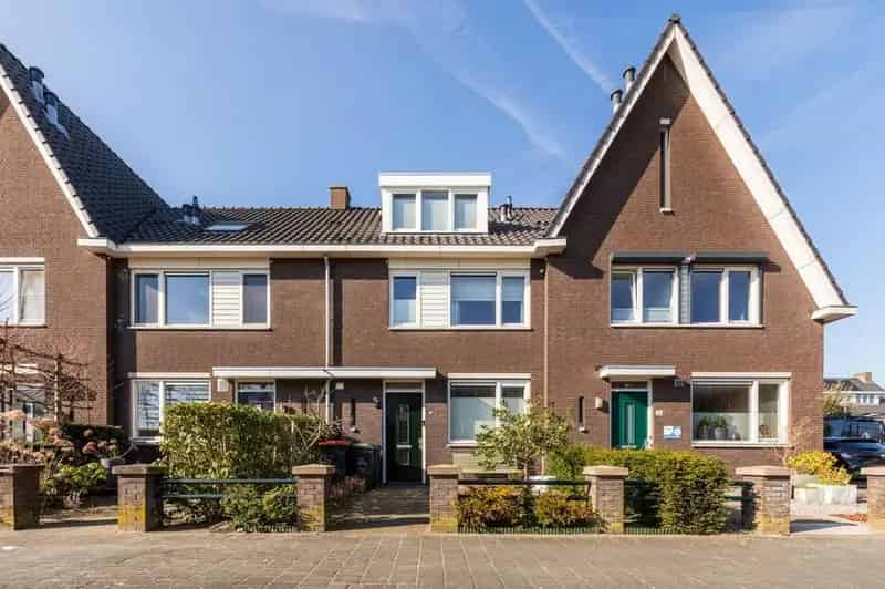 Moderne Tussenwoning Rosmalen De Groote Wielen