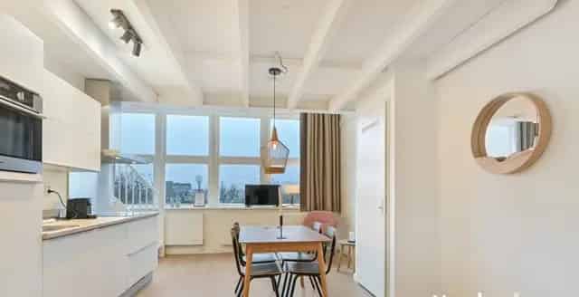 Galerijflat Rotterdam 74m2 2 Kamers Huur September 2024
