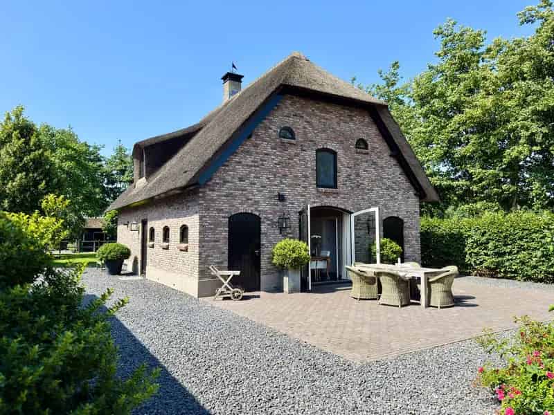 Luxe Landelijke Woning met Paardenfaciliteiten