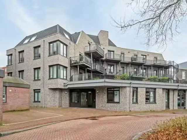 Modern Appartement Almere Haven - gerenoveerd complex