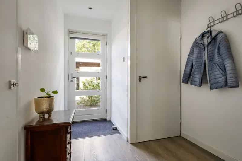Hoekwoning Loenen aan de Vecht 4 slaapkamers luxe keuken tuin carport
