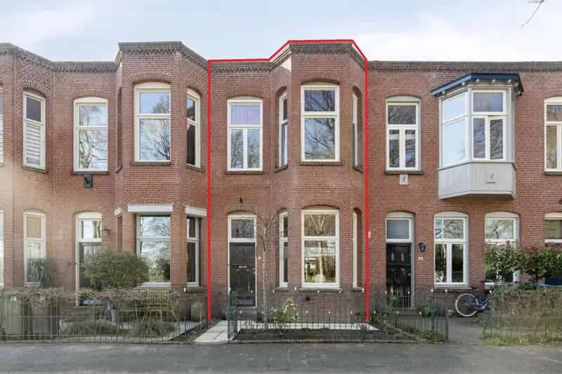 Karakteristiek Herenhuis Bergen op Zoom Nabij Stadspark
