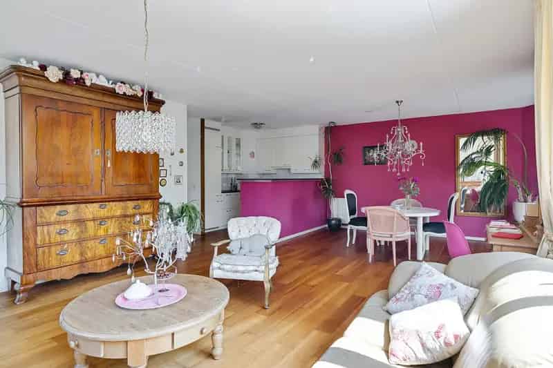 Ruim 3-kamerappartement te koop in Soest nabij NS station
