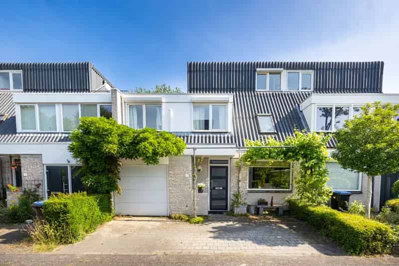 Ruime 4 Slaapkamers 2 Onder 1 Kapwoning Alandsbeek