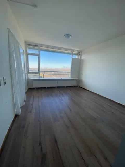 2 Kamer Appartement Leeuwarden 40m2 September 2024