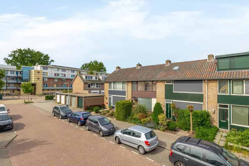 Kluswoning Waddinxveen Noord 4 slaapkamers Tuin op het zuiden