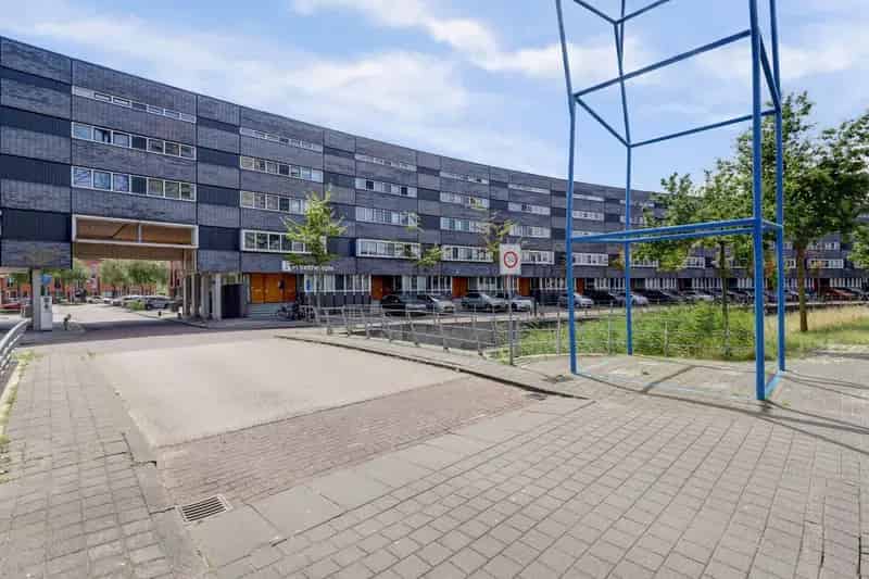 Ruime Familie Woning Amsterdam De Aker 7 slaapkamers 5 badkamers