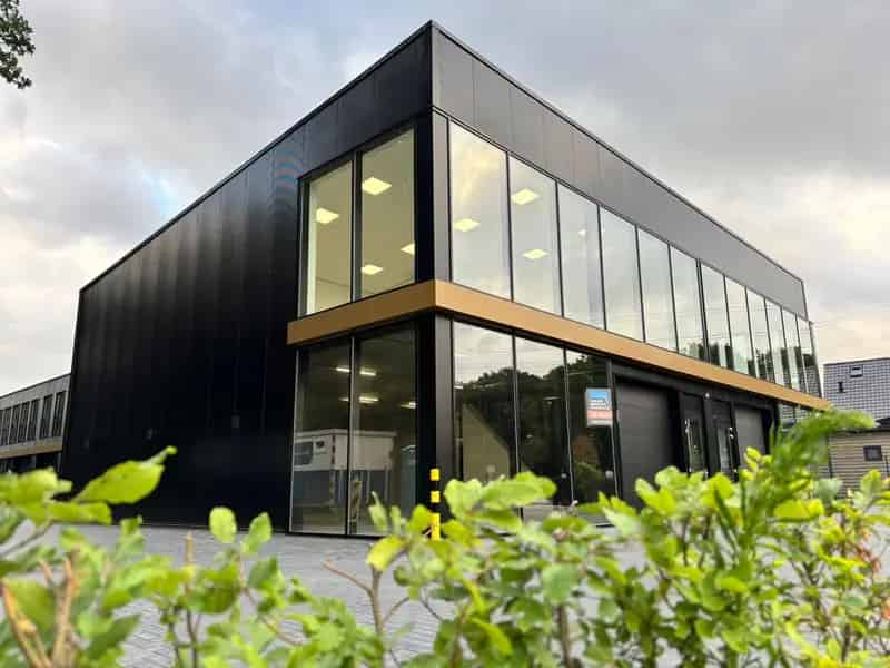 Bedrijfshal te huur Apeldoorn Deventerstraat 295m2