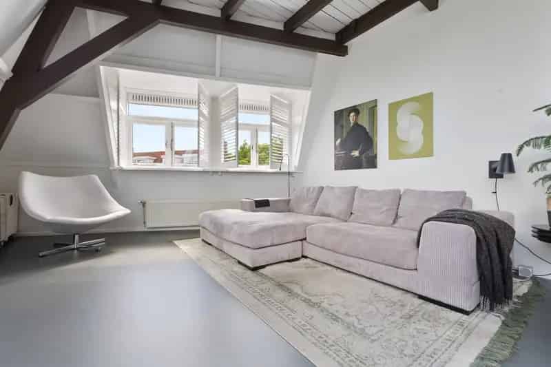 Nijmegen Oost Appartement te Koop: 3 Kamer Dakterras  Gerenoveerd