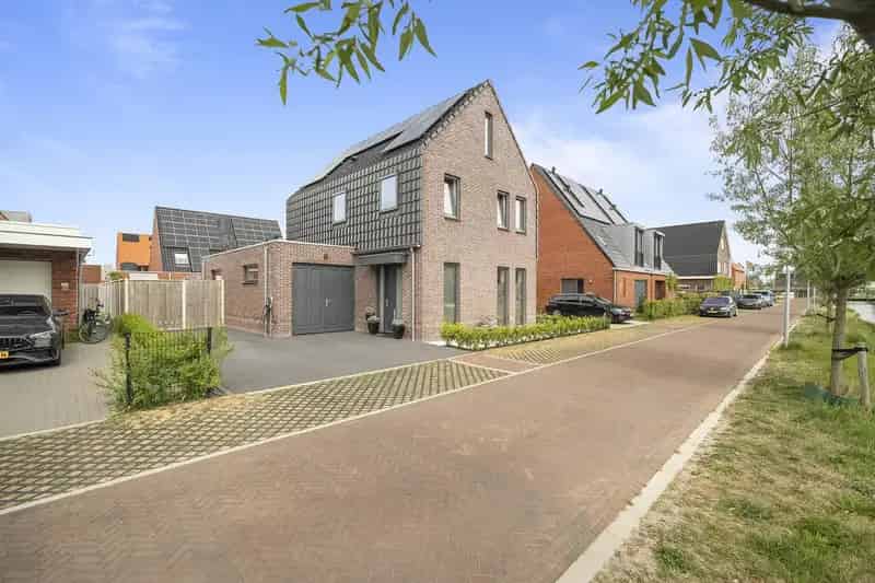 Vrijstaande woning energieneutraal 3 slaapkamers luxe afwerking