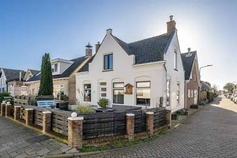 Ruime vrijstaande woning 4 slaapkamers Melissant