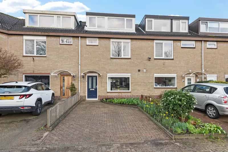Grote gezinswoning Hoofddorp  Energielabel A Parkeerplaats Tuin
