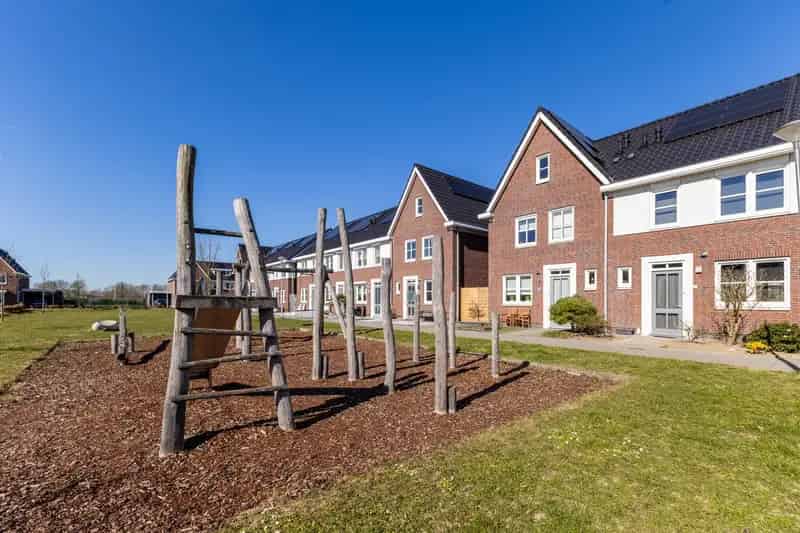 Huis te koop Ammerzoden 4 slaapkamers tuin berging