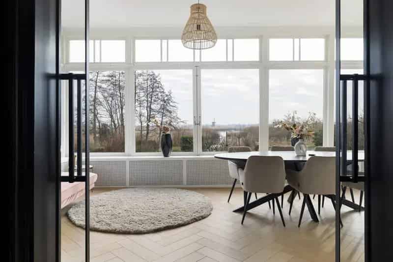Vrijstaande Dijkwoning Kinderdijk 7 slaapkamers 2 badkamers