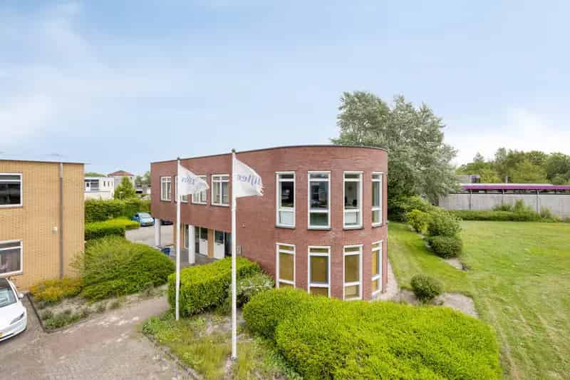 Kantoorpand te huur Leek 400m2 nabij A7