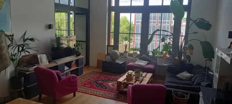 Ruime kamer Westzeedijk vanaf Juli - PhD student zoekt kamergenoot
