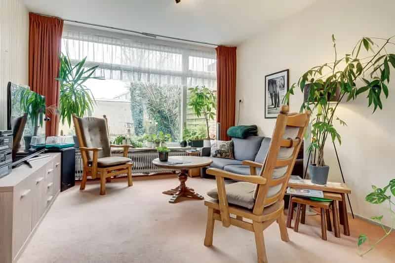 Ruime Tussenwoning 4 Slaapkamers Elst Componistenwijk