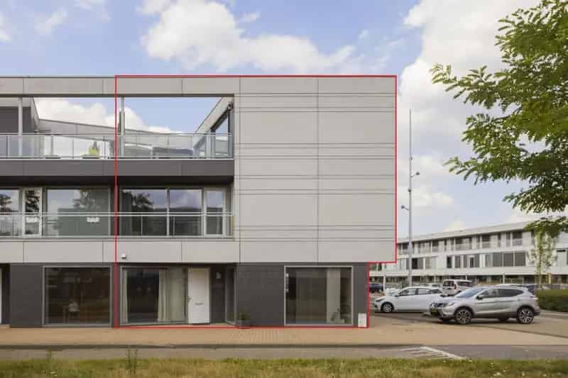 5 Slaapkamers Ruime Hoekwoning Meerhoven Wonen Werken Parkeerplaats