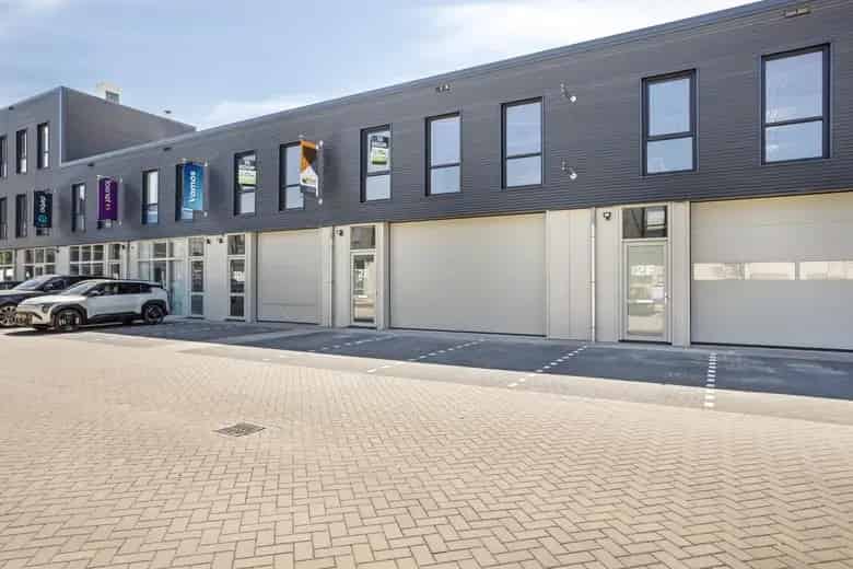 120 m2 Bedrijfsruimte te Huur Aalsmeer Moderne Unit