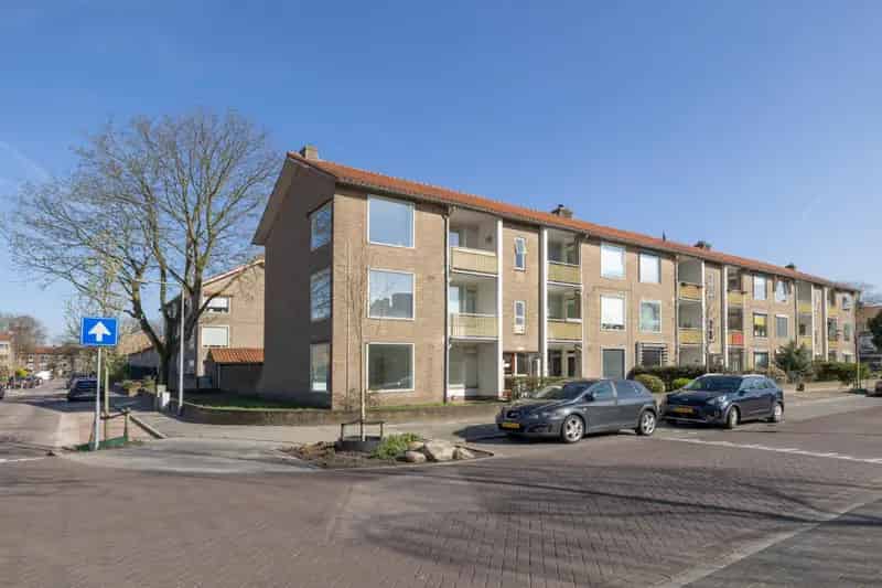 3 Kamer Appartement Ruime Tuin Oprit Hilversum