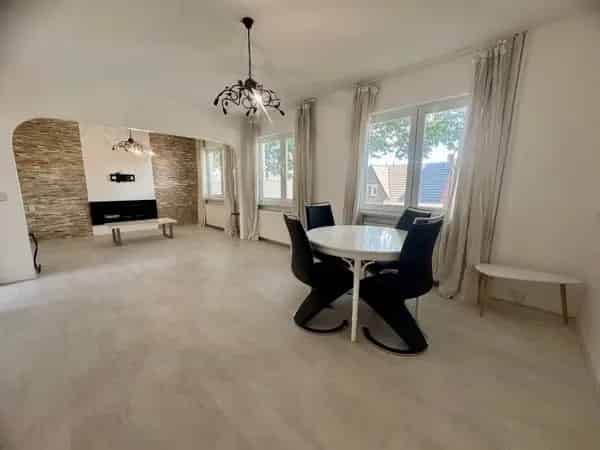 Ruime woning 4 slaapkamers Sittard tuin
