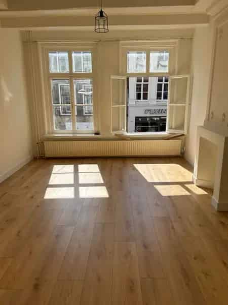 Ruime Bovenwoning Leiden Centrum Nabij Markt