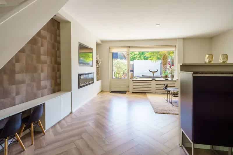 Huis te koop Almere Buiten 4 slaapkamers instapklaar