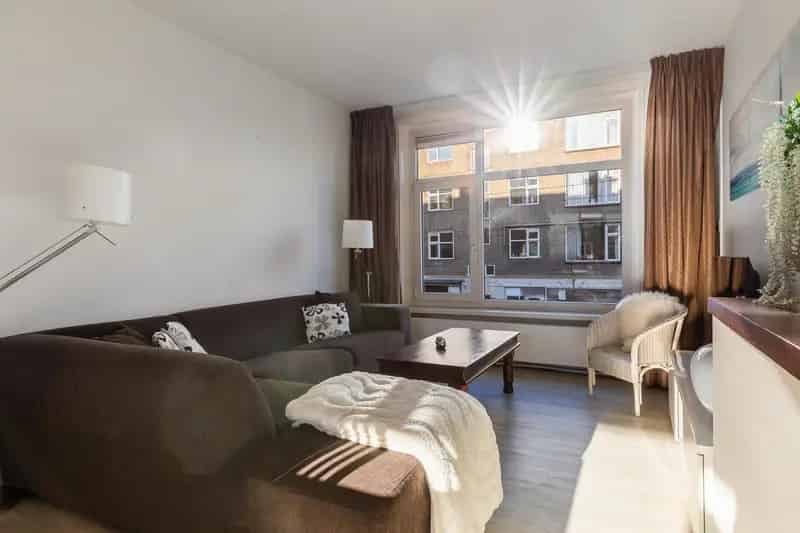 Licht tweekamerappartement met dakterras Rotterdam Centrum