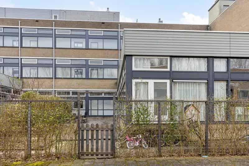 Appartement te koop Capelle aan den IJssel - Uniek wonen in voormalig schoolgebouw
