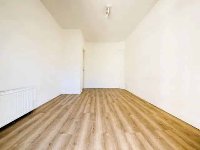 Gerenoveerd appartement Baarsjes 2 slaapkamers balkon