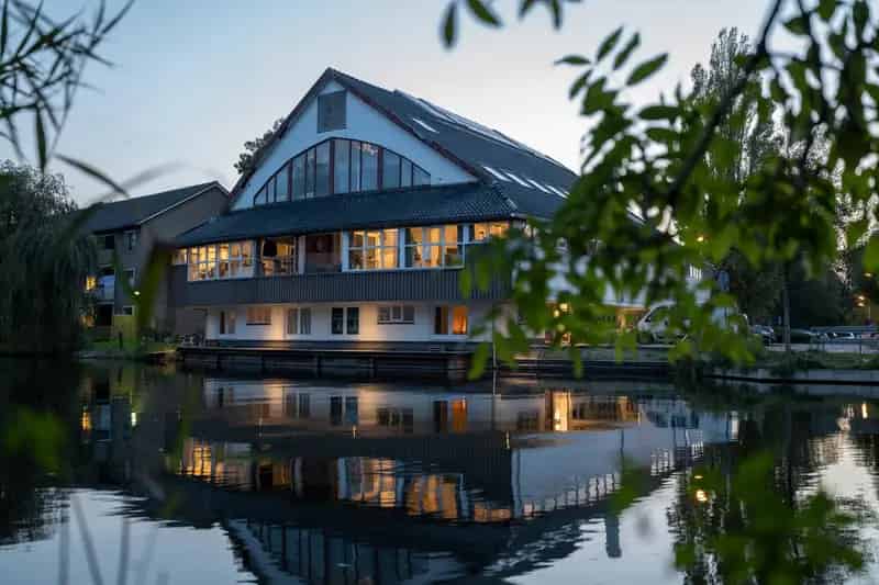 Kantoorruimte te huur Zaandam: Historisch gebouw, moderne faciliteiten