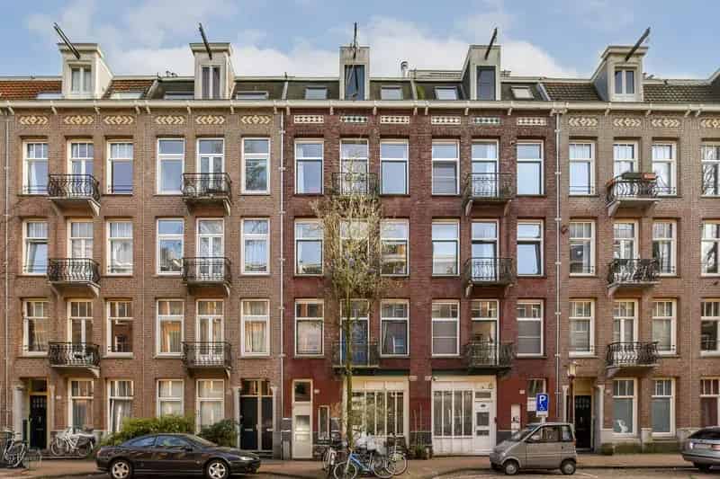Amsterdam Oosterparkbuurt: Ruim 2-kamer appartement 58m2 - 2 Balkons - Eigen Grond