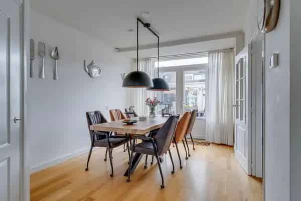 Hoekwoning Vianen  Energielabel A 4 slaapkamers  Ruime tuin