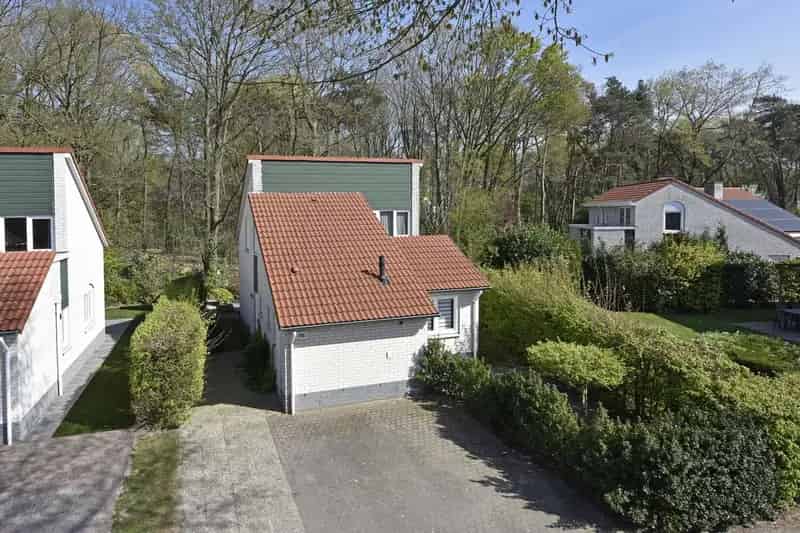 Vrijstaande recreatiewoning te renoveren Resort Arcen