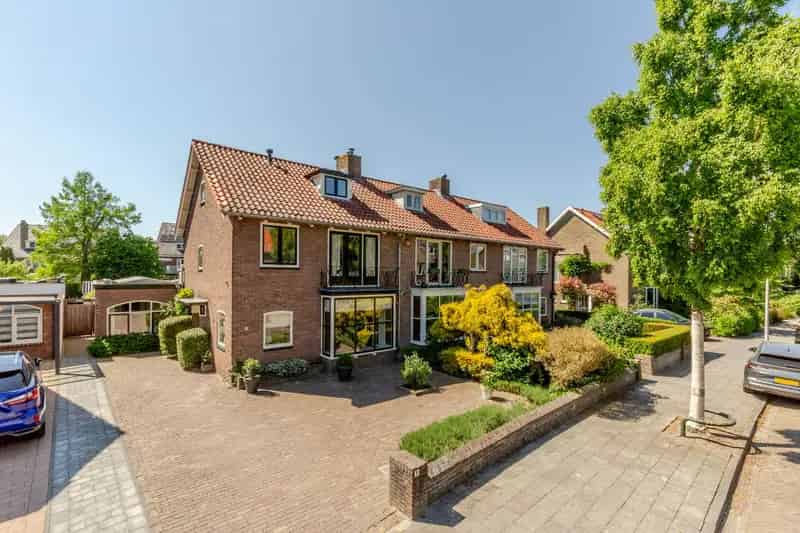 Huis te koop: Beethovenlaan 9 2102 ES Heemstede | Funda