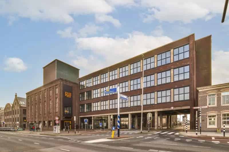 Bedrijfshal te Huur Halfweg 1638m² Kantoor Showroom