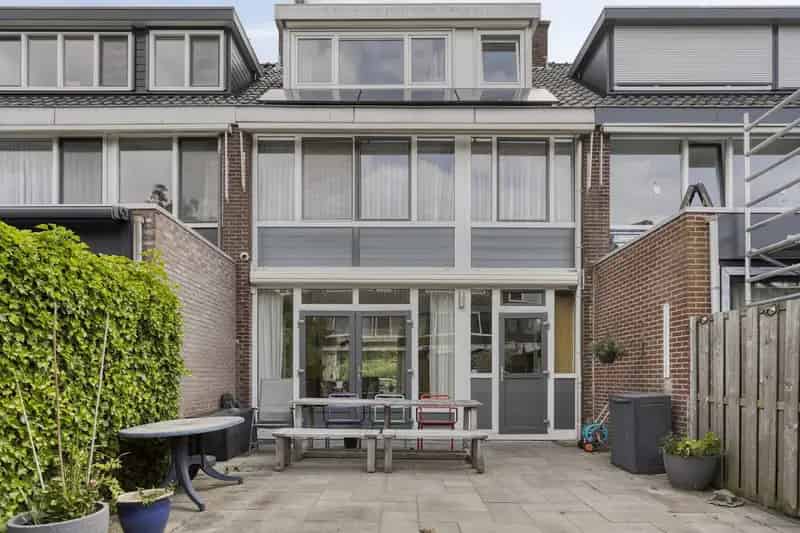 Ruime 5 Slaapkamer Familiewoning Capelle aan den IJssel